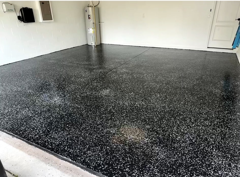 epoxy garage floor in black-min